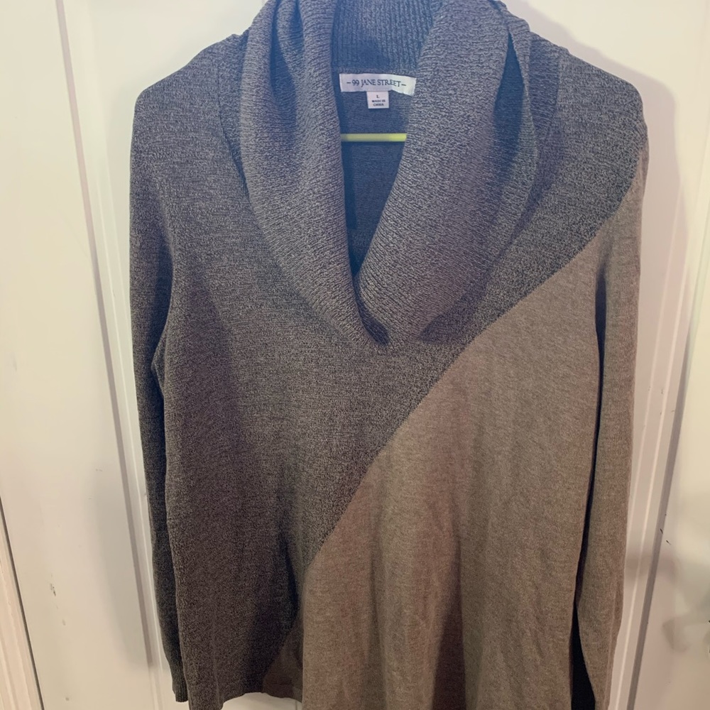 Cowl neck two toned sweater